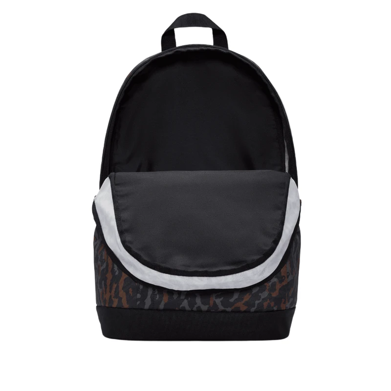 Nike Elemental Backpack 5 Nike Elemental Backpack - Image 3