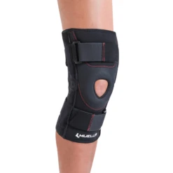 Mueller Patella Stabilizer Knee Brace -ball game 1383502 800 auto