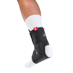 Mueller Sports Medicine The One Premium Ankle Brace